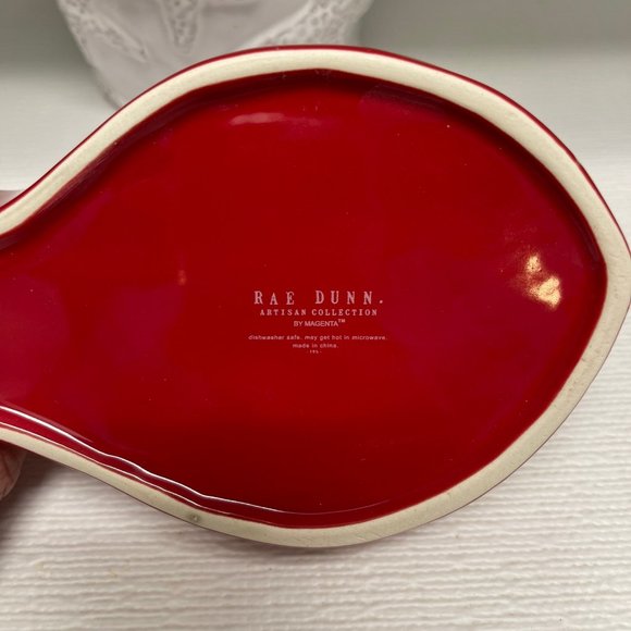 🐱HOST PICK🐱 RAE DUNN "AMERICAT" Patriotic Ceramic Fish Shaped Cat Dish NWT - Picture 2 of 2